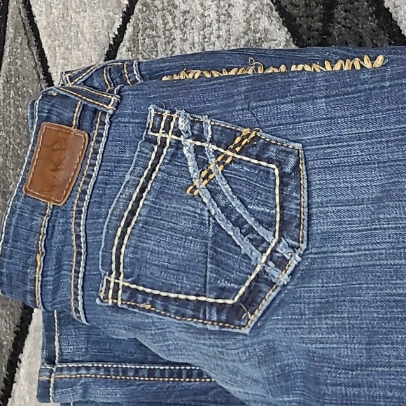 BKE STARLITE EMBROIDERED DISTRESSED FLARE-LEG DENIM JEAN - Picture 2 of 14